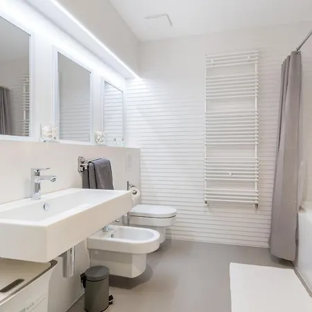 The Majestic Bel Etage Upscale With Pool Apartman Split