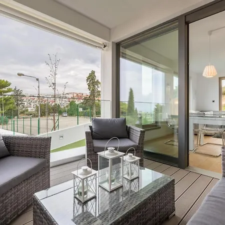 Apartment The Majestic Bel Etage Upscale With Pool
