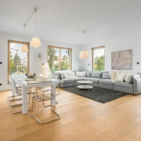 Apartment The Majestic Bel Etage Upscale With Pool
